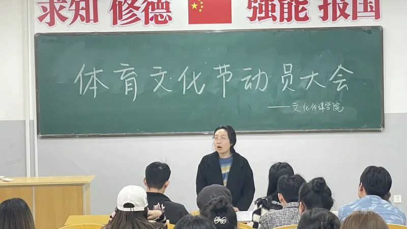 误区一：只看功能，忽视平台生态